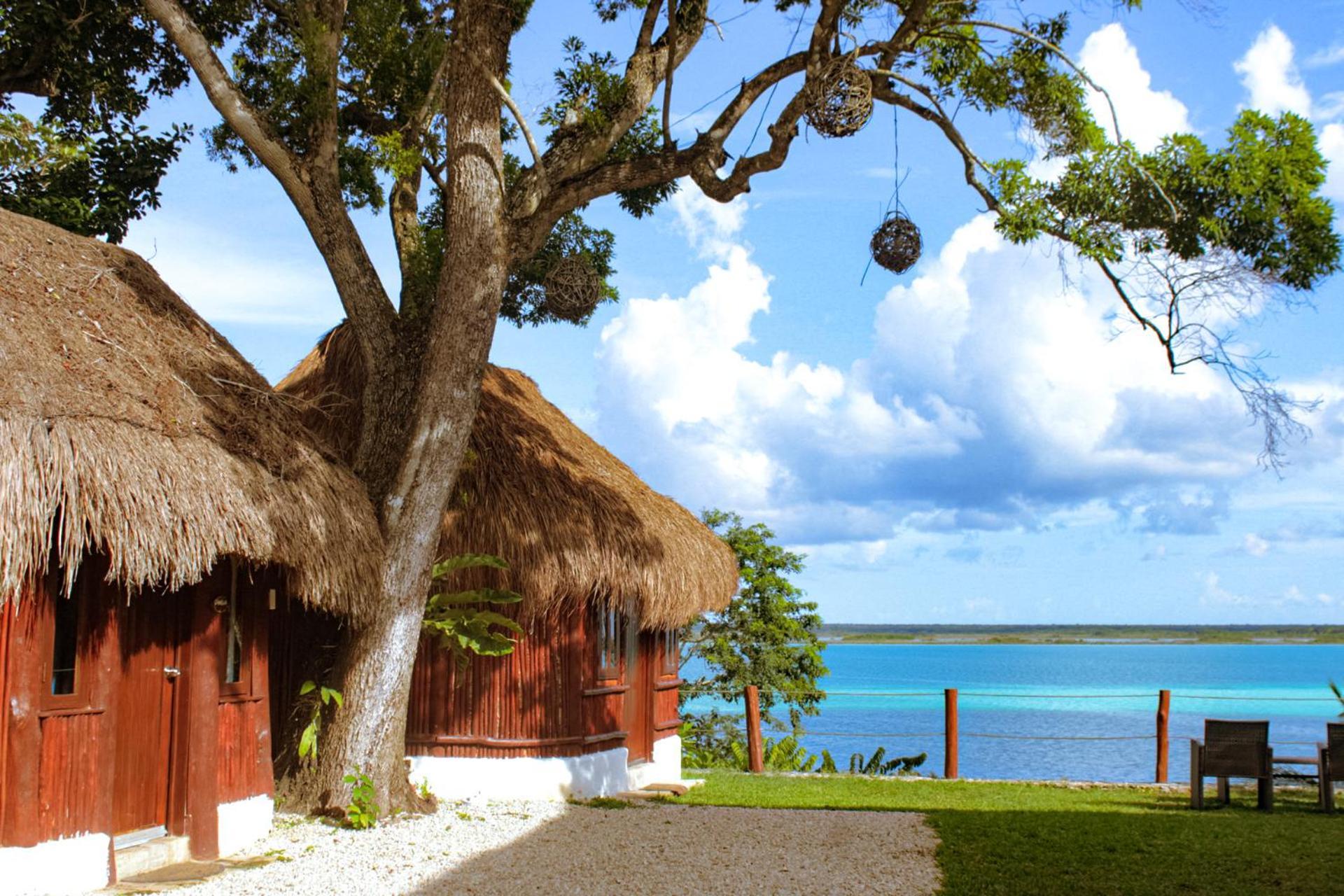 Alojarse en Quintana Roo: 4 Hoteles para Parejas Comparados