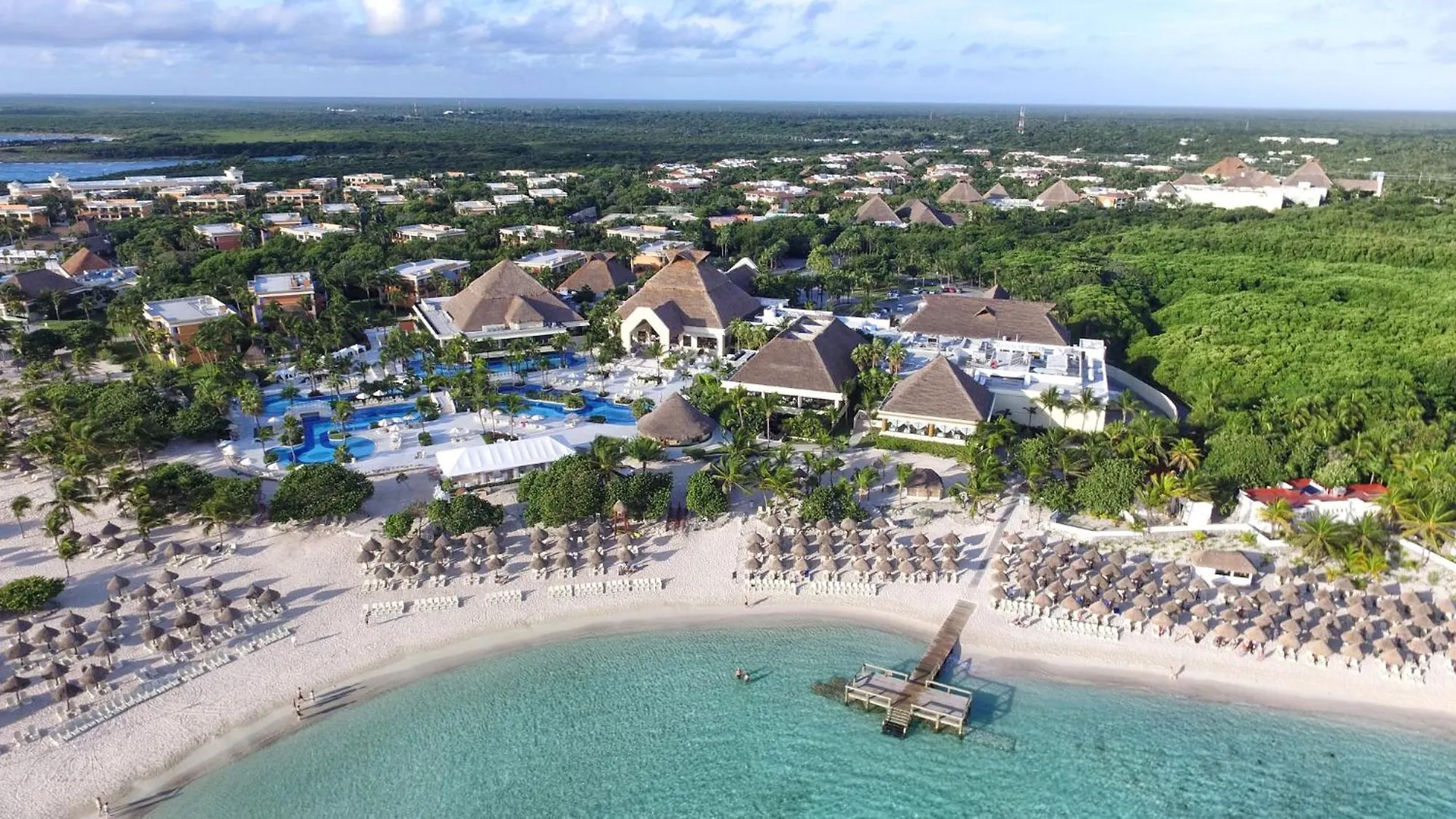 Dónde Hospedarse Cerca del Cenote Dos Ojos: 4 Hoteles de Playa
