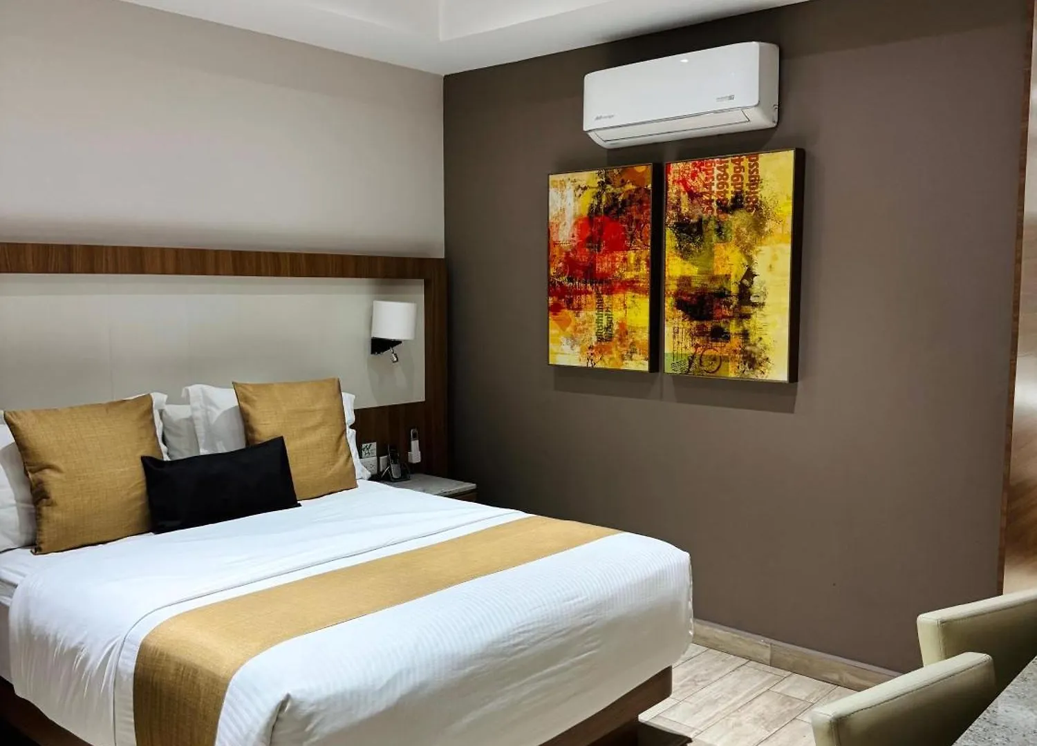 Cerca del Parque Metropolitano: 4 Hoteles de Lujo Comparados