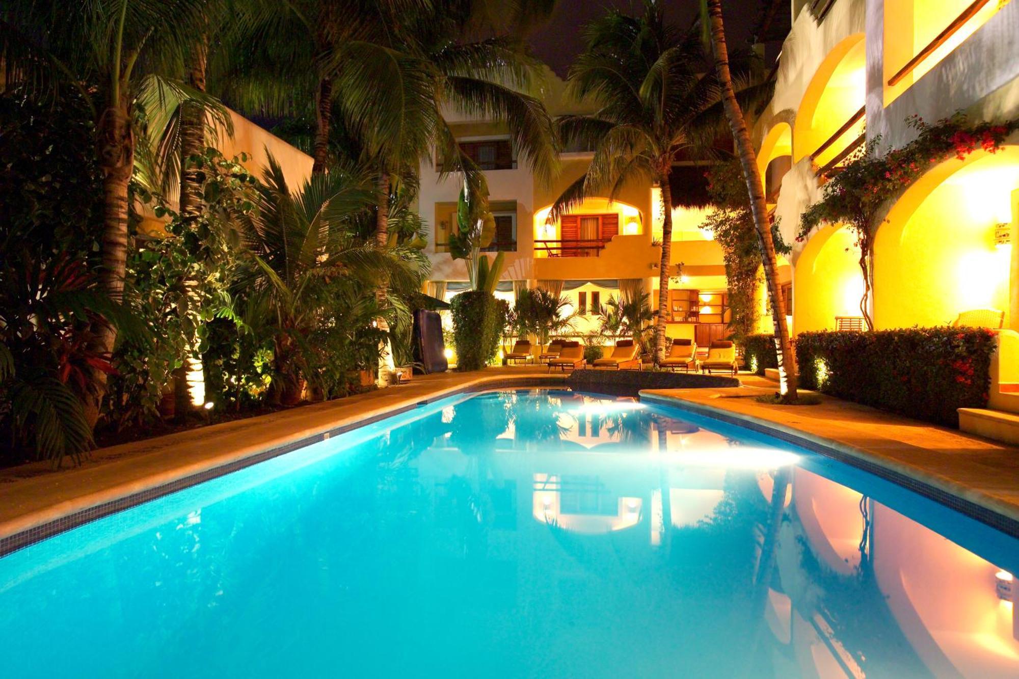 Dónde Alojarse en el Centro de Playa del Carmen: 13 Hoteles