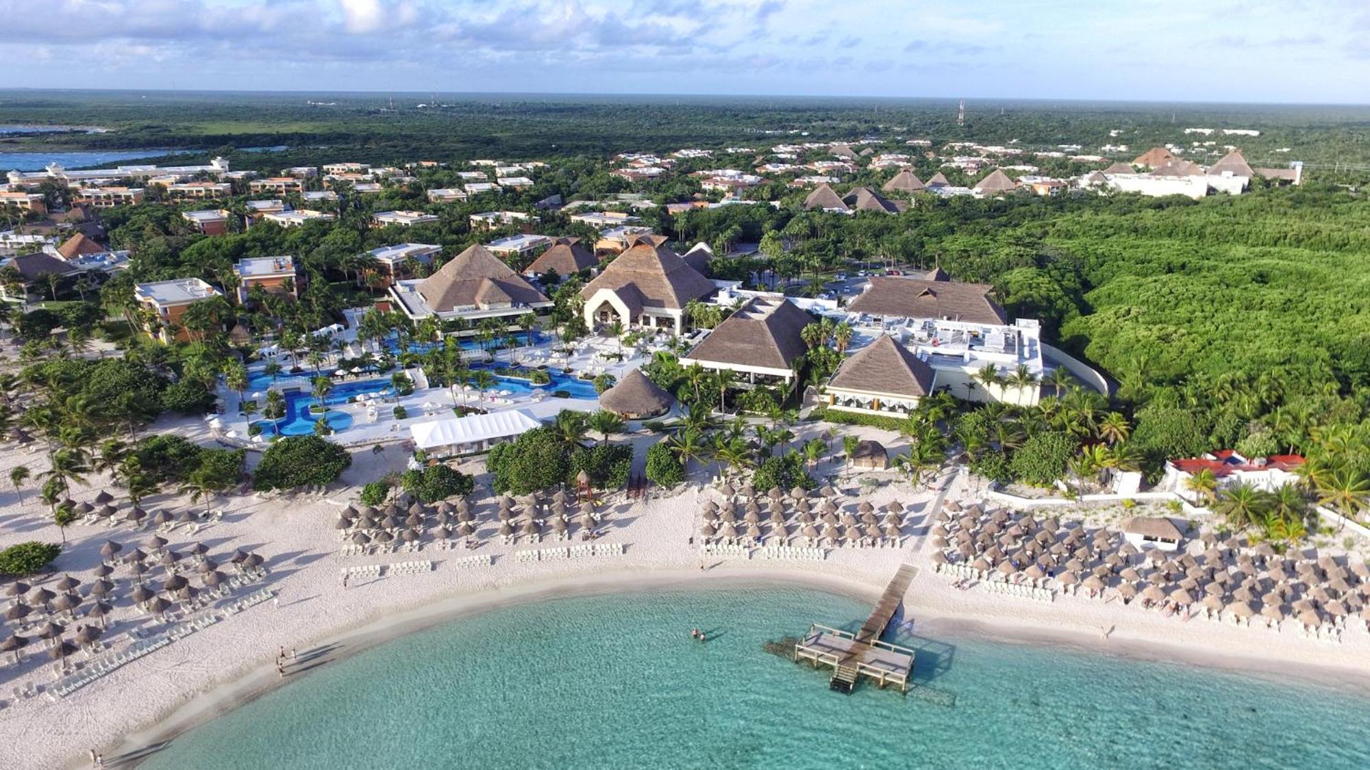 Dónde Hospedarse Cerca del Cenote Dos Ojos: 4 Hoteles de Playa