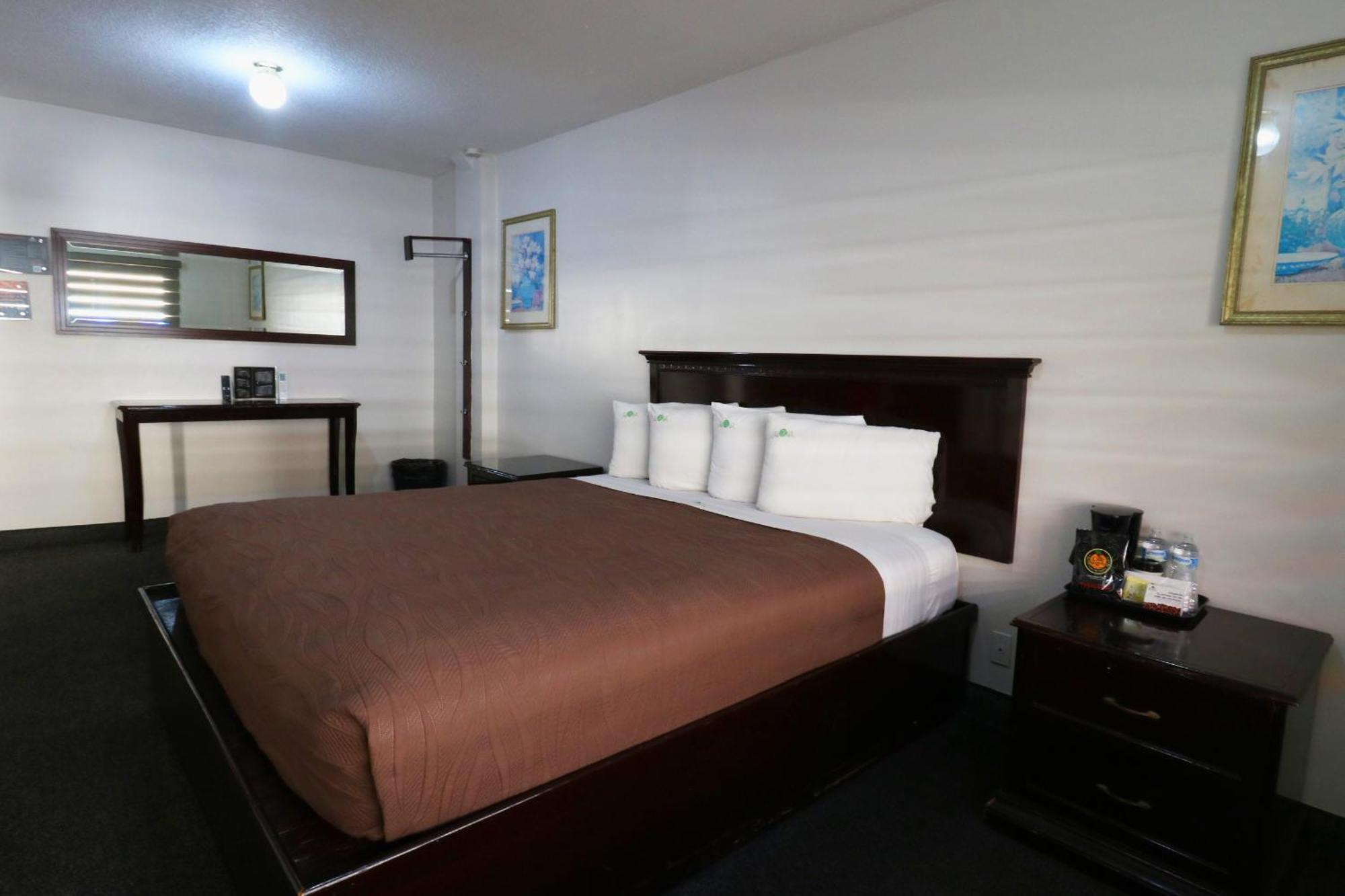 Cerca de El Cipres: 6 Hoteles Económicos en Ensenada Comparados